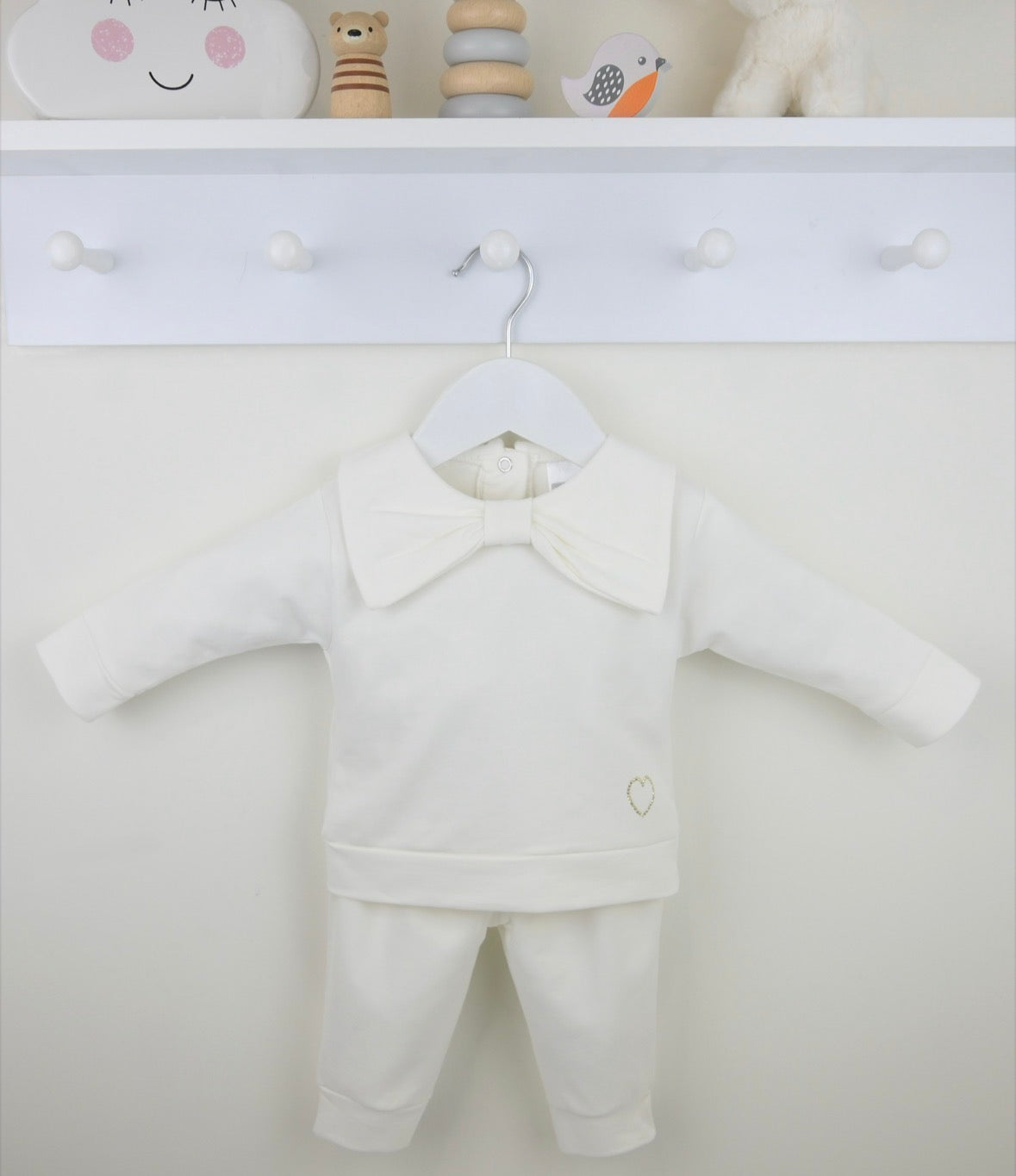 Pex Ivory Heart Outfit