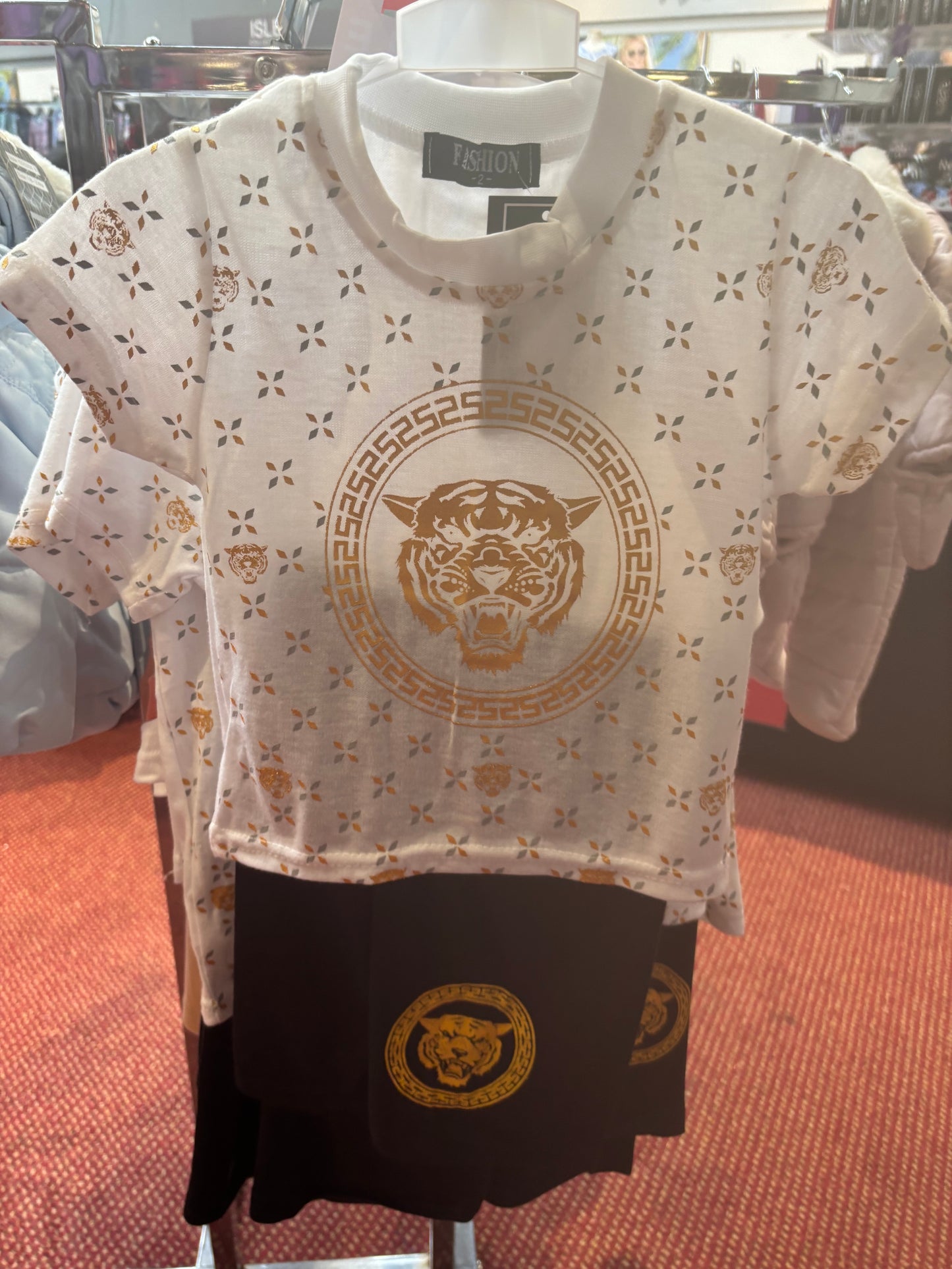White Lion Set
