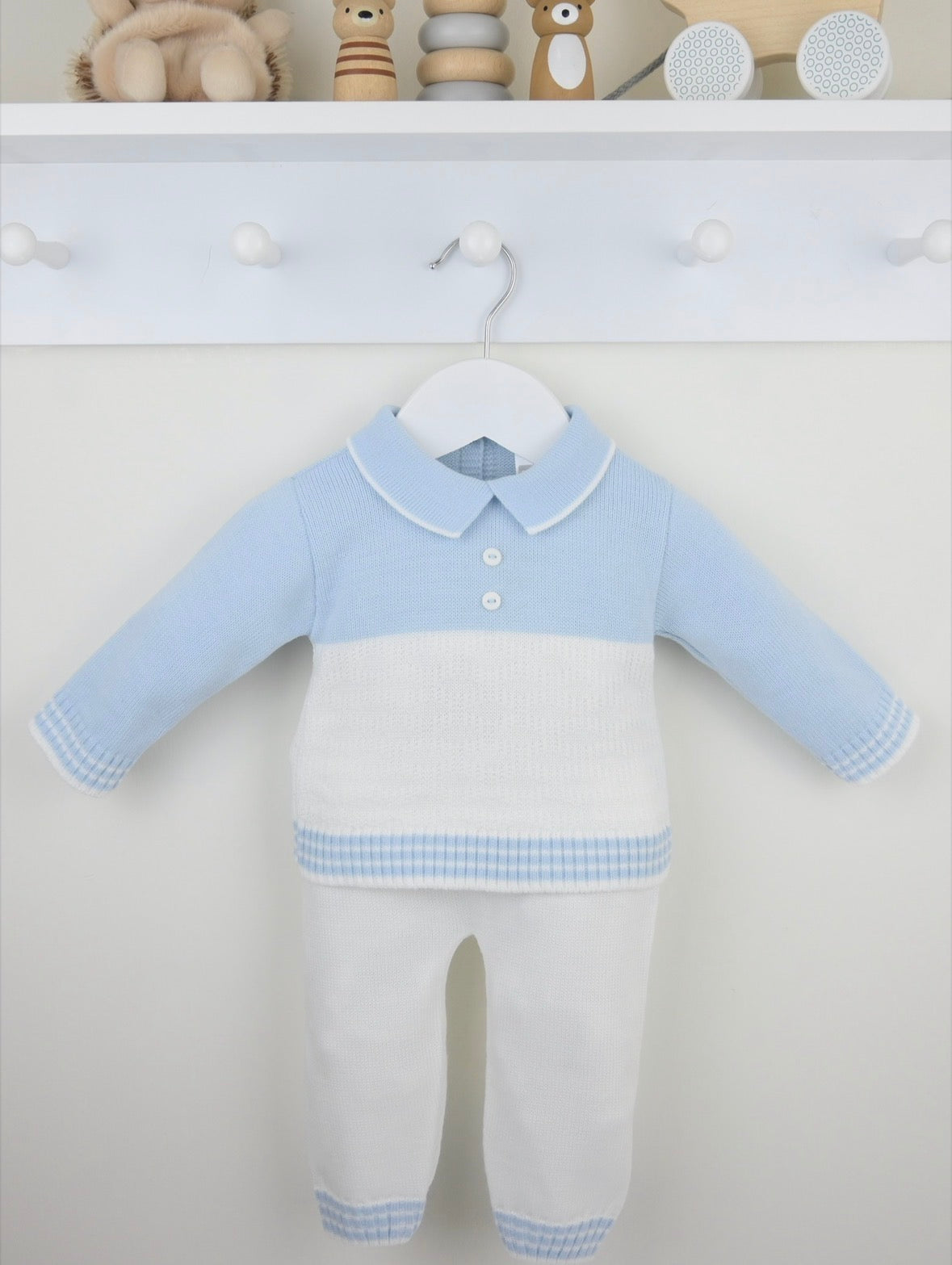 Pex Parker Blue Outfit