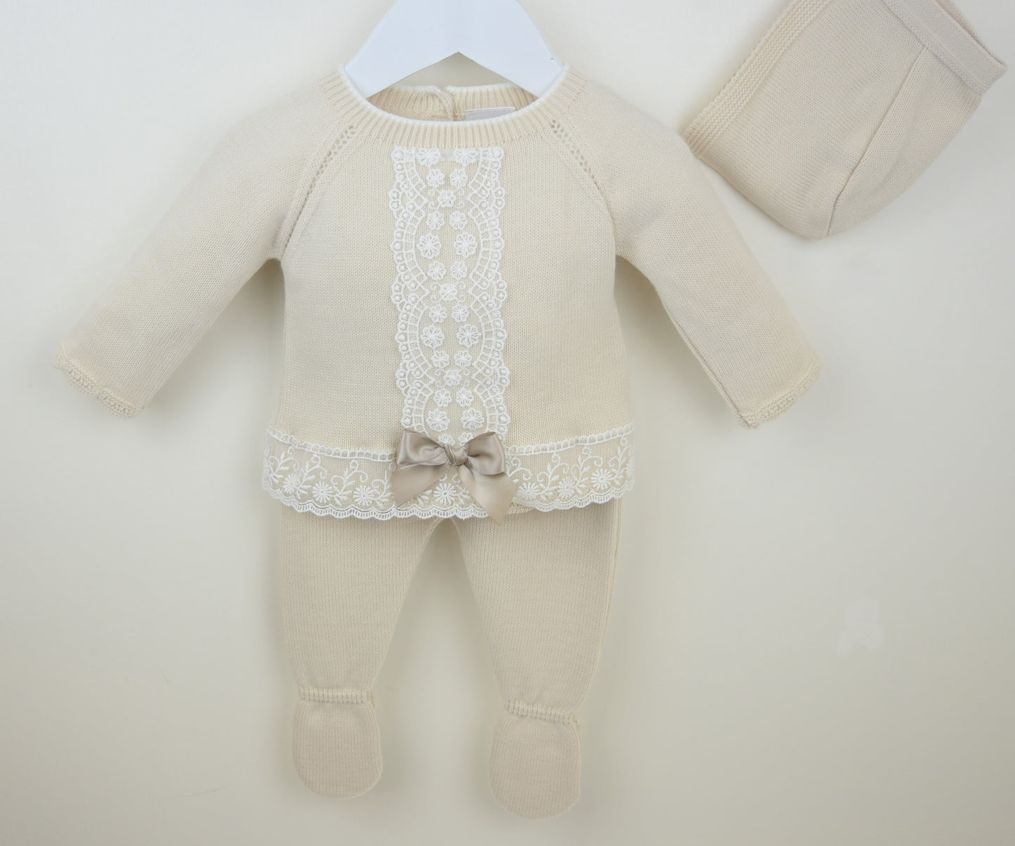 Pex Natural Lace Knitted Outfit