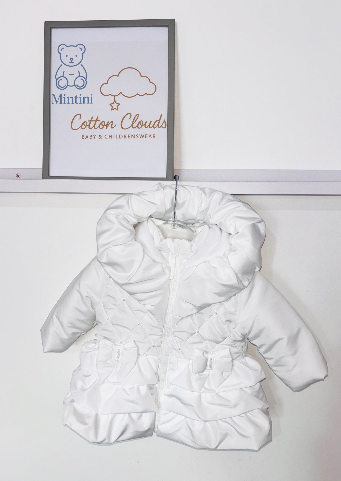 Mintini AW25 White Coat