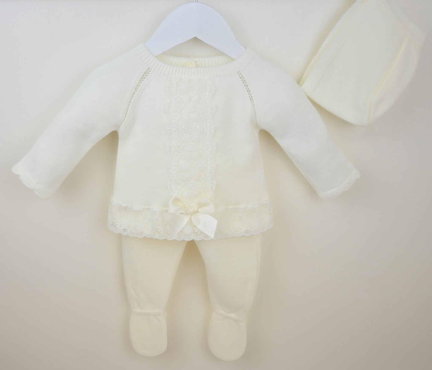 Pex Ivory Lace Knitted Outfit