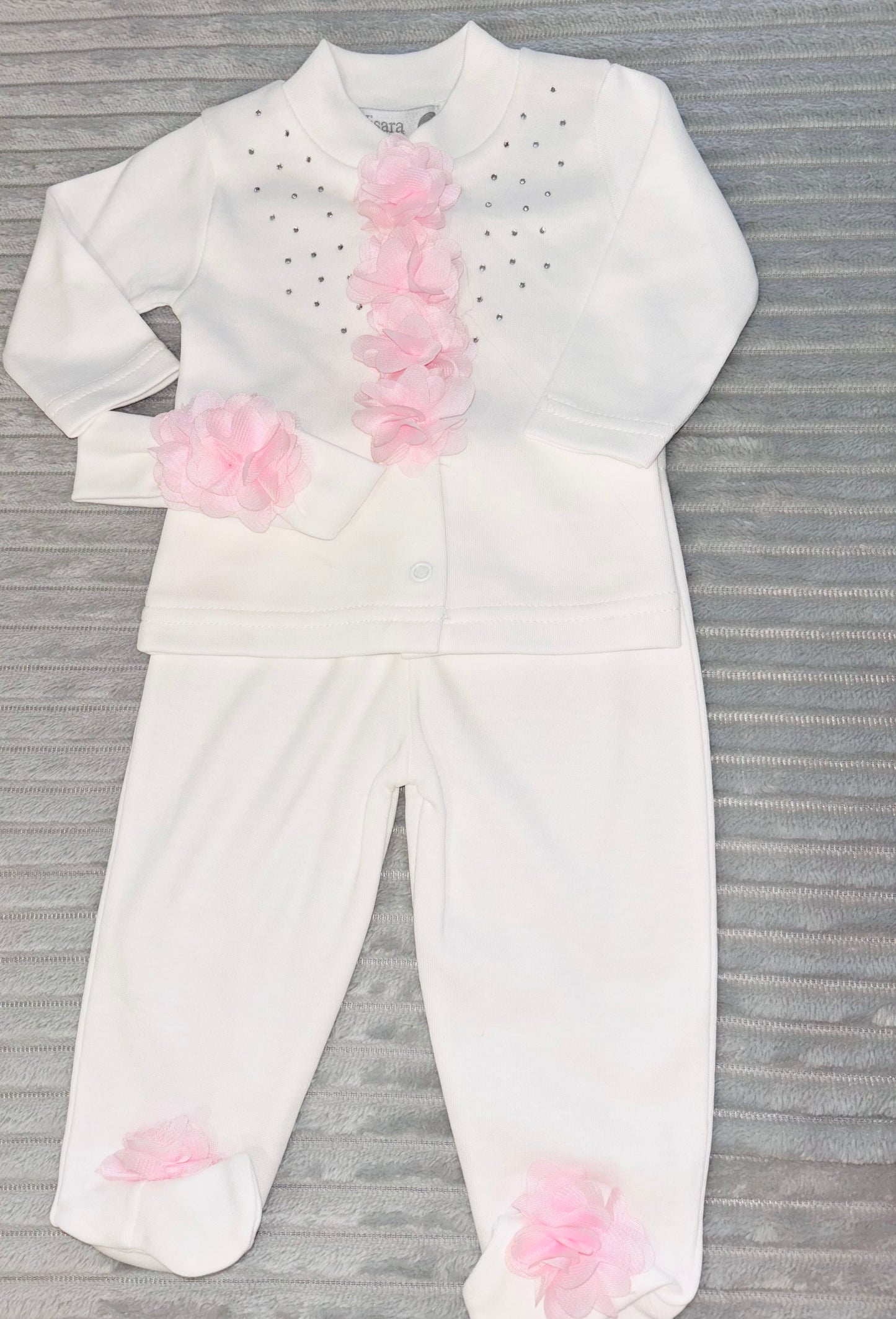 Visara White Pink Lounge Set