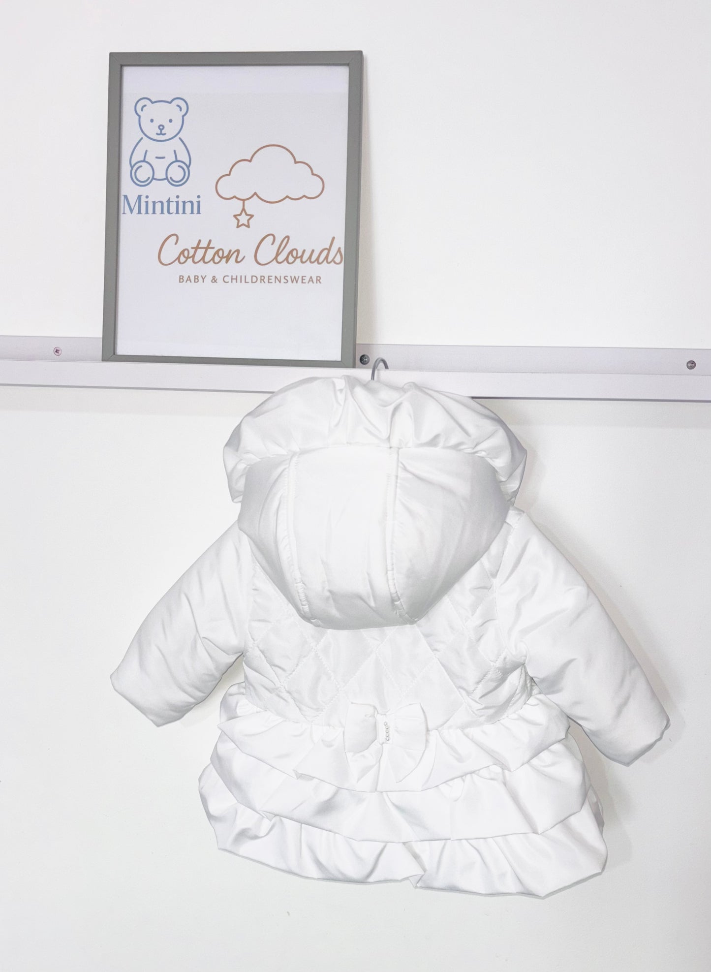Mintini AW25 White Coat
