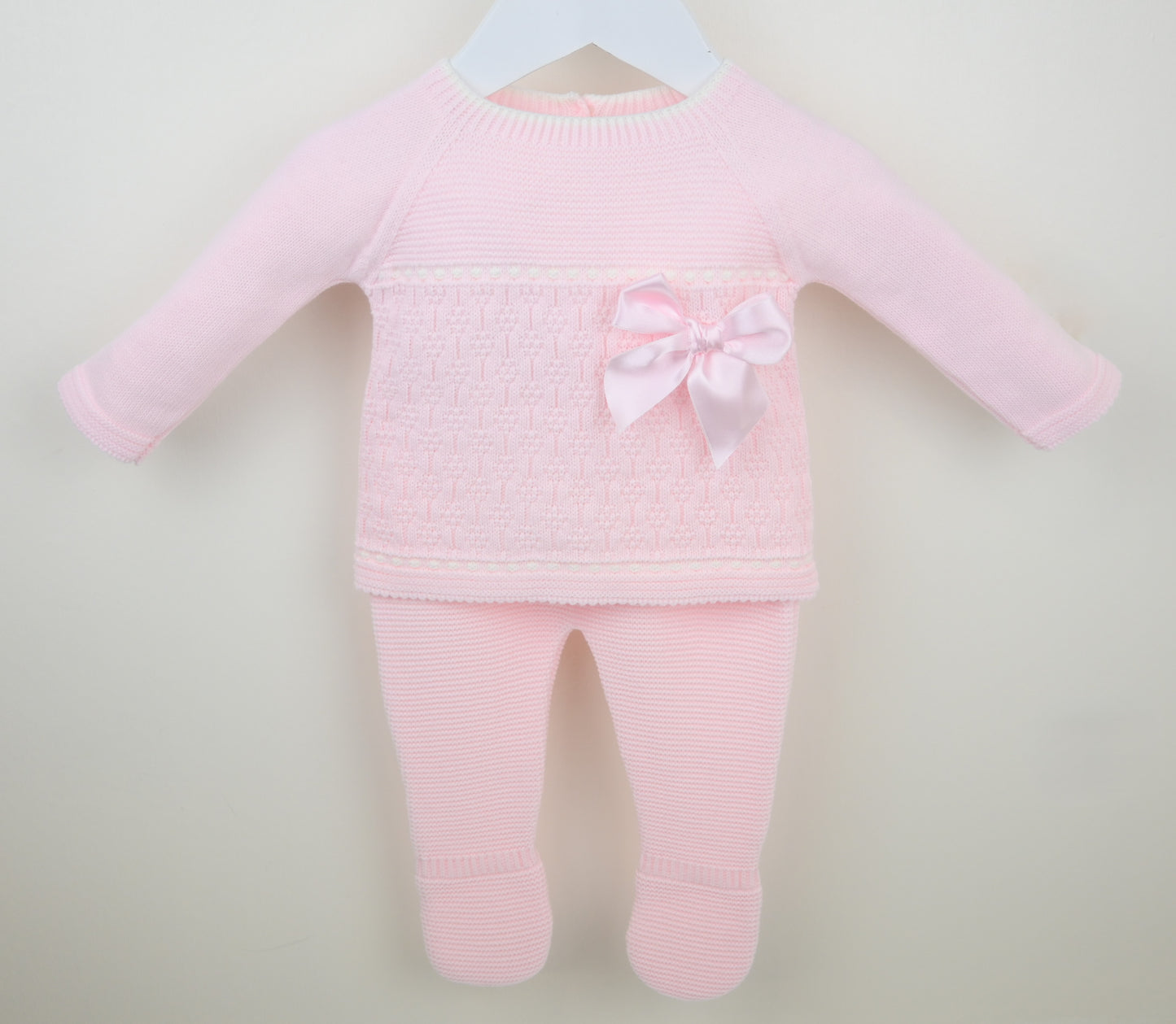Pex Pink Chloe Outfit
