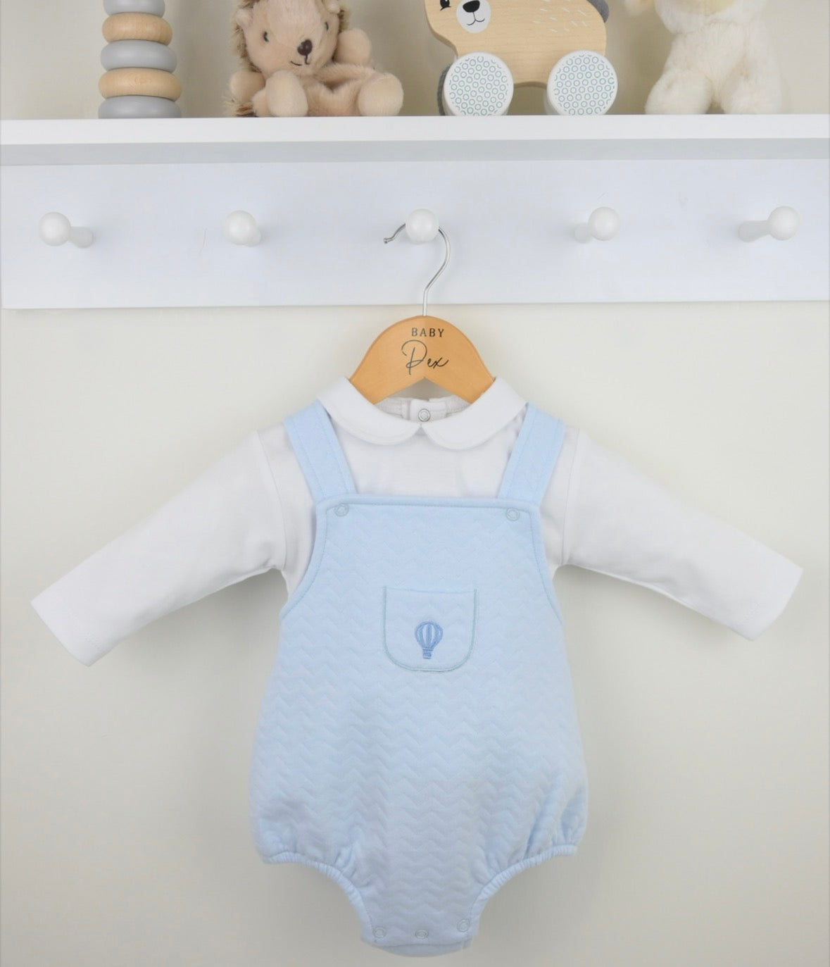 Pex Blue Balloon Pascal Outfit