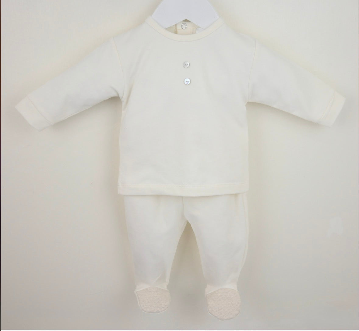 Pex Charlie Outfit