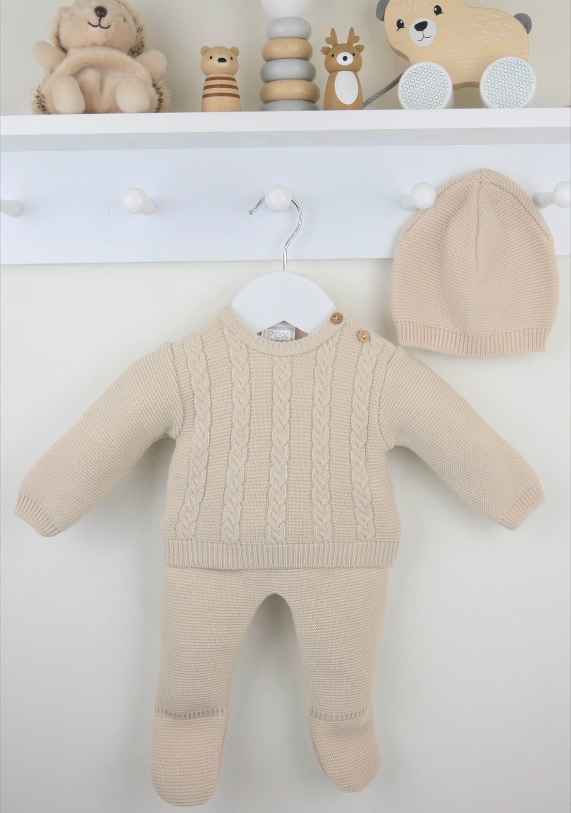 Pex Natural Marcus Outfit