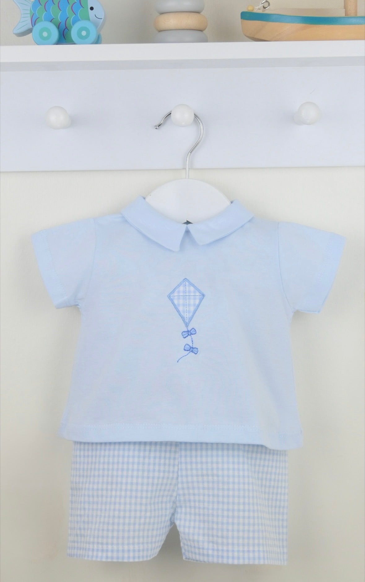 Pex Blue Kite Shorts Outfit