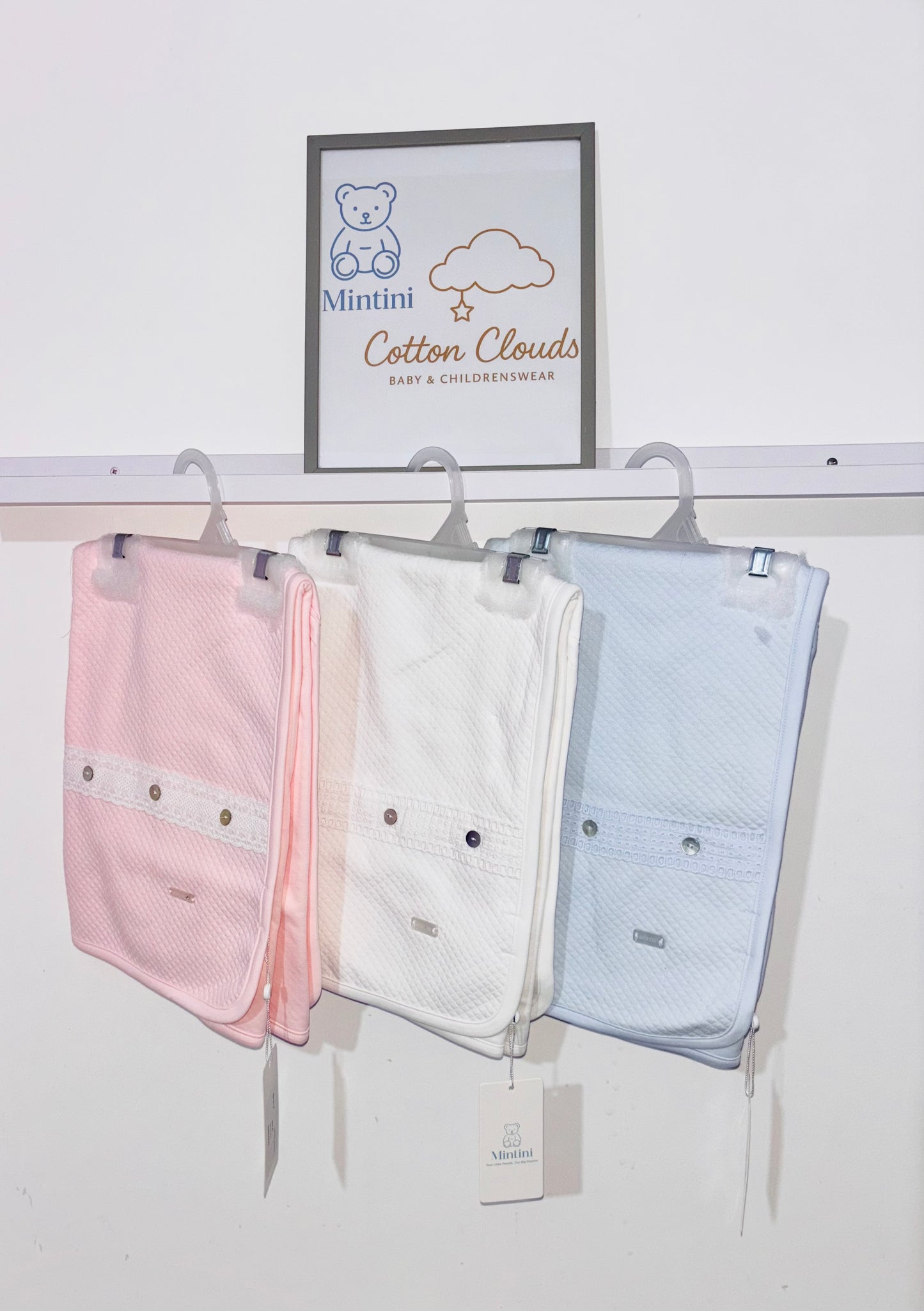Mintini Shawls AW25
