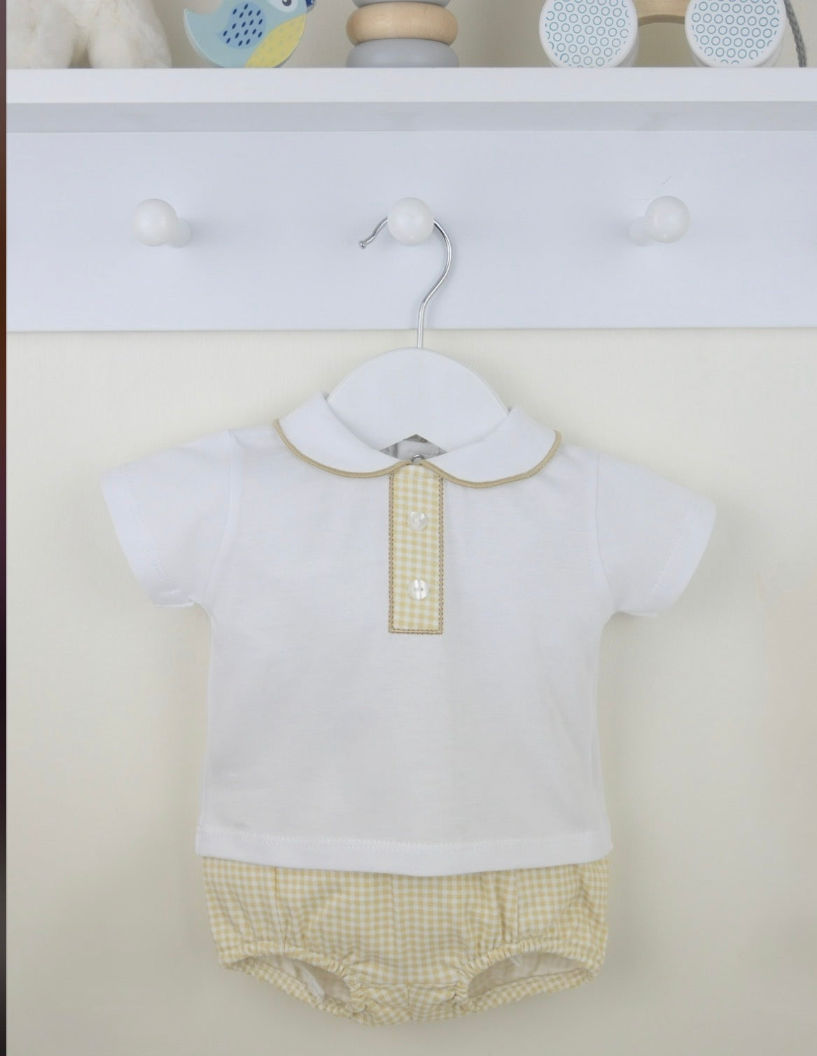 Pex Natural Seth Shorts Outfit